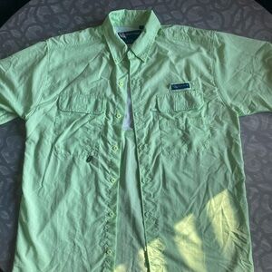 Spicy‎ Tuna lime green short sleeve fishing shirt vented men’s size large